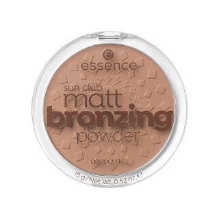 Essence Bronzer, Superdrug Makeup, Alabaster Skin, Essence Makeup, Pretty Lashes, Matte Bronzer, Lighter Skin, Cheap Makeup, Bronzing Powder