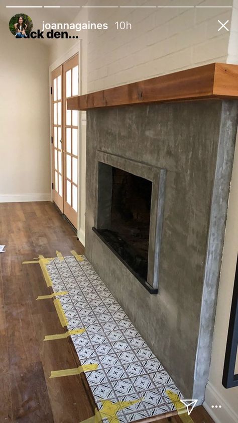 what about top half shiplap and the bottom half cement Stove Surround, Fireplaces Ideas, Scandinavian Farmhouse, Concrete Fireplace, Farmhouse Fireplace, Faux Fireplace, Fireplace Remodel, Home Fireplace, Fireplace Makeover