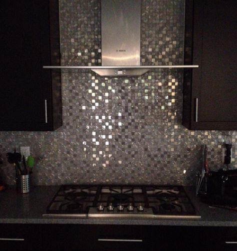 Backsplash black cabinets Glitter Backsplash Kitchen, Bling Backsplash Kitchen, Black Cabinets Backsplash Ideas, Shiny Backsplash Kitchen, Bling Kitchen, Kitchen Backsplash With Dark Cabinets, Black Kitchen Backsplash, Kitchen With Black Cabinets, Glass Mosaic Tile Backsplash