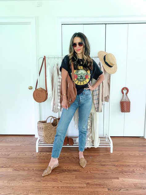 6 Ways to Style a Band Tee - Oh So Glam Styling Concert Tees, 80s Band Tees Outfits, Rocker Tee Outfit, Vintage Band Tees Outfits, Band T Shirt Outfit, Concert Tee Outfit, Band Tshirt Outfit, Wide Brim Hat Outfit, Band Tee Style