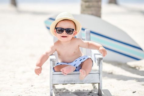 Beach Baby Photography, Baby Beach Pictures, Baby Beach Photos, Baby Milestones Pictures, 1st Birthday Pictures, 1st Birthday Photoshoot, First Birthday Pictures, Baby Photoshoot Boy, Family Beach Pictures