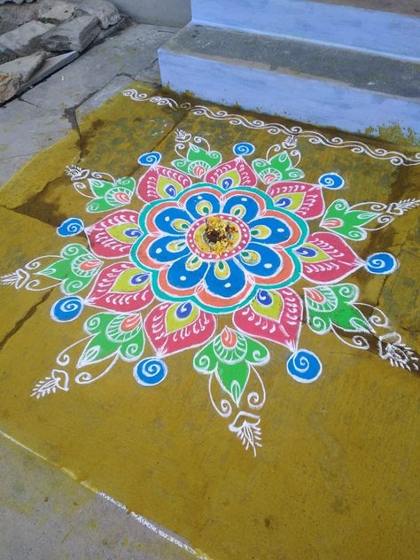 New Year Muggulu Designs, Rangoli Designs New Year, Modern Rangoli, Lotus Rangoli Designs, New Year Rangoli Design, Best Rangoli Designs, Rangoli Designs With Colours, Rangoli Images, Rangoli Painting