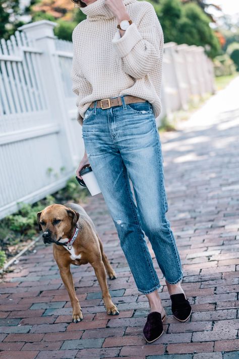 Boyfriend Jeans Outfit Winter, Girlfriend Jeans Outfit, Boyfriend Jeans Outfit, Georgia Girls, Jeans Outfit Winter, Jeans Outfit Fall, Winter Diy, Knit Turtleneck Sweater, Jeans Outfit