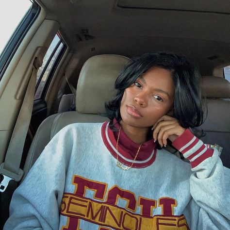 𝔸𝕤𝕙𝕝𝕖𝕖 on Instagram: “Giving very much gym couch��😂” Corte Tomboy, Missguided Outfit, Black Femininity, Body Wave Wig, Looks Street Style, Straight Human Hair, Mode Streetwear, Lace Frontal Wig, Hair Waves