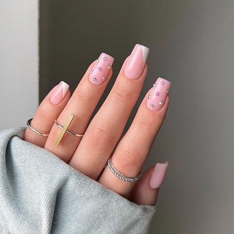 55 Stunning Summer Nail Inspirations to Copy Asymmetrical French Tip, Nude Nails Natural, Light Pink Nail Designs, Diamond Nail Designs, Brown Nails Design, Natural Nail Designs, Gold Nail Designs, Nails Natural, Nude Nail Designs