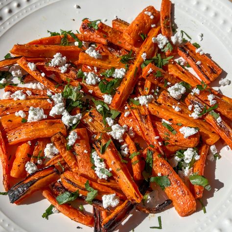 Lemony Roasted Carrots with Feta Roasted Carrots With Feta, Carrots With Feta, Carrots In Oven, Roasted Summer Vegetables, Carrot Dishes, Caramelized Carrots, Vegetable Couscous, Pesto Salmon, Feta Recipes