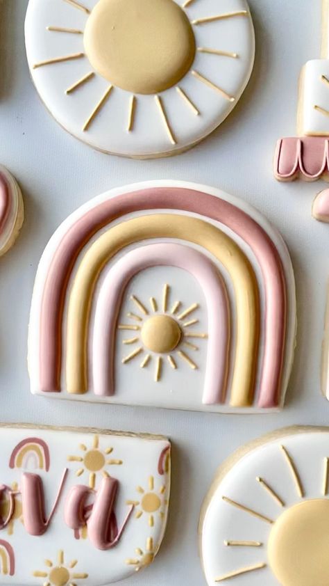 Sun Royal Icing Cookies, Sunshine Birthday Cookies, Sunshine Baby Shower Cookies, Sun Cookies, Sunshine Cookies, Sunshine Decorations, First Birthday Cookies, Royal Iced Cookies, Rainbow Theme Party