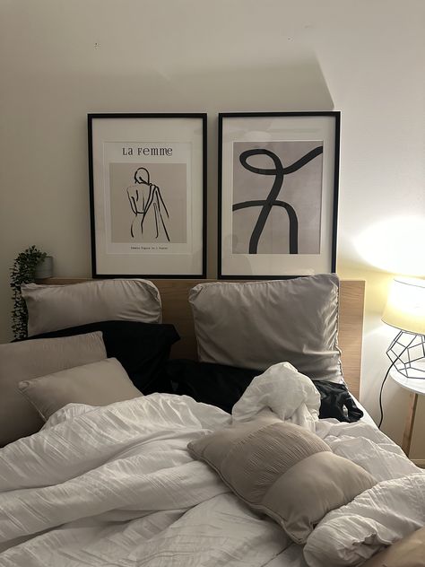 minimalist bedroom decor Small Picture Wall Ideas Bedrooms, Minimalist Bedroom Decor, Minimalist Bedroom, Bedroom Decor, Bedroom, Pins, Bedroom Décor