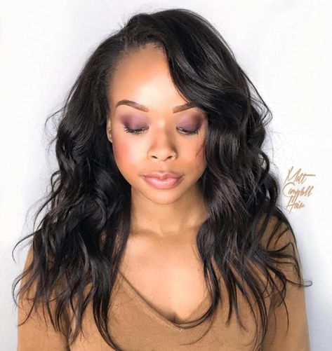 Long Layered Sew-In Hairstyle Sew In Weave Styles, Graduation Hairstyles With Cap, Sew In Extensions, Long Weave Hairstyles, Hairstyles Bob, Sew In Hairstyles, Weave Styles, Graduation Hairstyles, Couture Mode