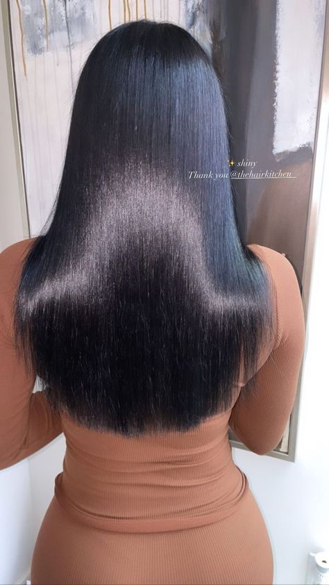 Healthy Black Hair, Pressed Natural Hair, Silk Press Natural Hair, Stunning Hairstyles, Dyed Natural Hair, Pelo Afro, Flat Iron Hair Styles, Silk Press, Relaxed Hair