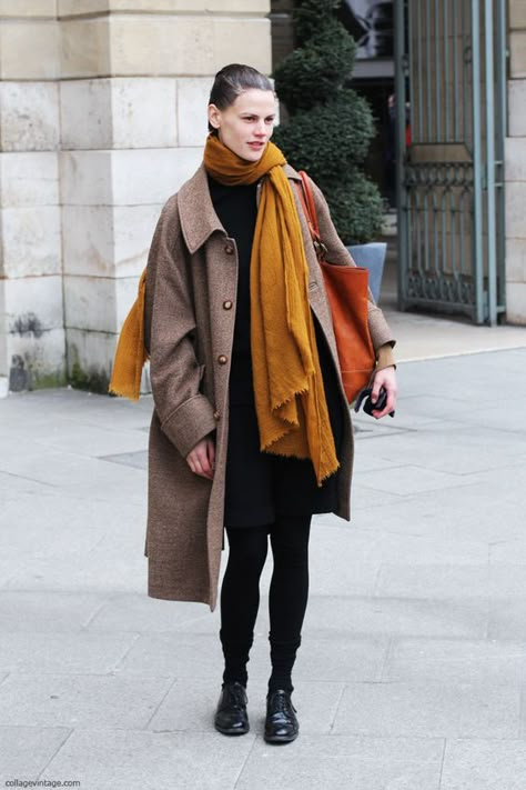 Mustard Scarf Outfit Winter, Mustard Scarf Outfit, Brown Coat Outfit Winter, Brown Coat Outfit, Scarf Outfit Winter, Coat Outfit Winter, Mustard Scarf, Feminine Tomboy, Ginger Color