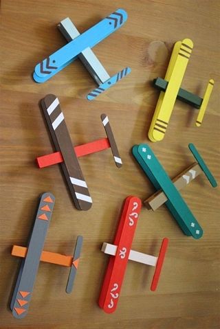 Crafts For Guys, Popsicle Stick Crafts For Kids, Wooden Airplane, Diy Spring Crafts, Camp Crafts, Party Projects, Woodworking For Kids, Toy Design, Kid Art