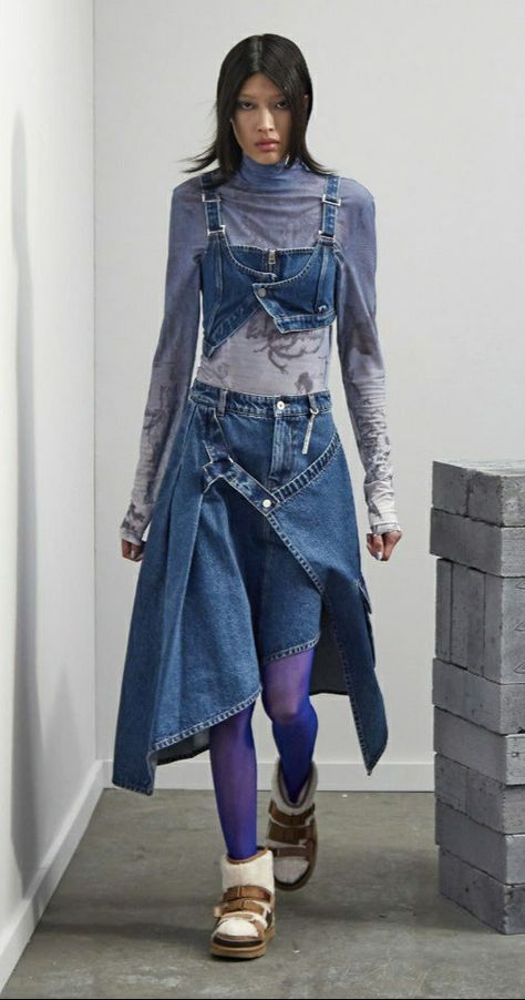 High Fashion Denim, Denim Palazzo Pants, Denim Palazzo, Vestiti In Jeans, Fashion Major, Denim Street Style, Denim Inspiration, Retro Glam, Custom Jeans