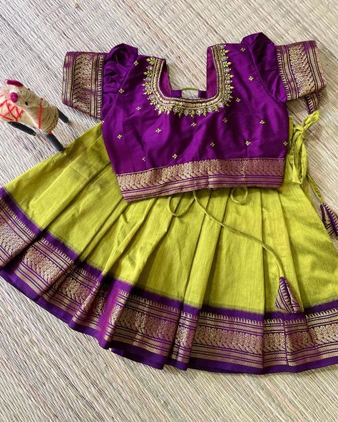 Baby Girl Dresses Indian, Traditional Dresses Indian, Traditional Baby Dresses, Langa Blouse, South Indian Wedding Saree, Dress For Baby Girl, Wedding Saree Indian, South Indian Wedding