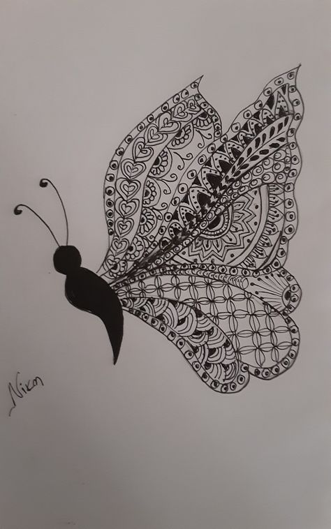 Zentangle art butterfly 🦋 🇬🇷 Animal Butterfly, Art Butterfly, Zentangle Art, Art Board, Art Boards, Art