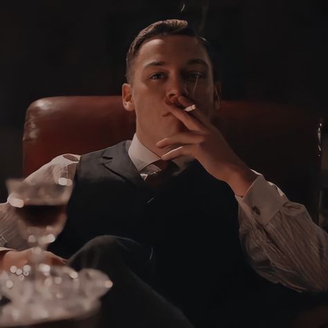 Michael Grey Peaky Blinders, Finn Cole Aesthetic, Finn Cole Peaky Blinders, Peaky Blinders Michael Gray, Peaky Blinders Michael, Michael Gray Peaky Blinders, Michael Peaky Blinders, Micheal Gray, Peaky Blinders Netflix