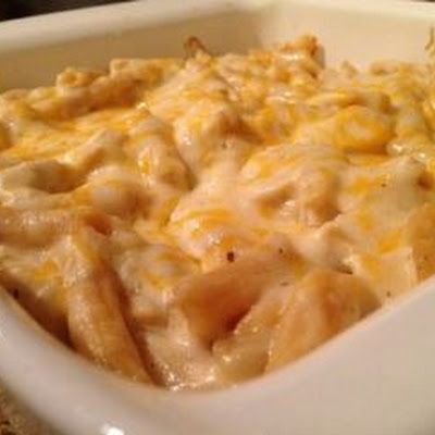 Looking for a great casserole? This Paula Deen’s Amazing Chicken Casserole is a winner, you won't be disappointed. Enjoy! Cheesy Chicken Casserole, Healthy Casserole, Smothered Pork, Sunshine Cake, Amazing Chicken, Paula Deen Recipes, Chicken Recipies, Ricotta Cake, Cube Steak