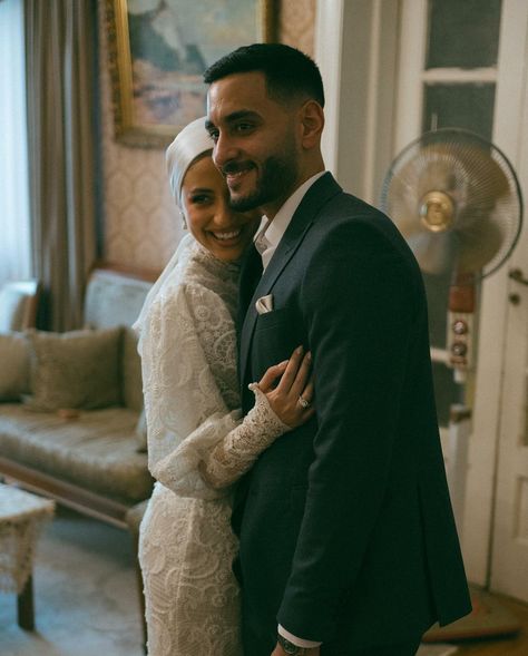 INSPIRATION I a touch of vintage wedding 💍 @maielshimy 🤍 @meligy14 #theweddingexplorer #forevertogether #bestisyettocome #happy #happylife #moments #love #couple #inlove #jetaime #mariage #weddings #weddingmoment #wedding Engagement Photos Muslim, Engagement Party Photo Ideas, Vintage Engagement Photos, Girly Style Outfits, Muslimah Wedding, Muslim Wedding Dress, Wedding Journal, Engagement Pictures Poses, Wedding Photoshoot Poses