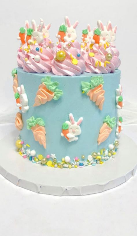 Are you looking for some inspiration for your Easter cake? Check out our collection of Easter cake ideas that your family and guests (young and old) will love. Best Easter Cake Recipes, Cake Ideas For Easter, Easter Layer Cake, Easter Carrot Cake Ideas, Vintage Easter Cake, Easter Bento Cake, Easter Cupcake Cake, Easter Cakes Ideas, Easter Cakesicles