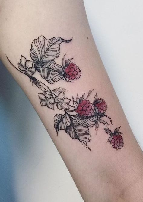 Karolina Skulska berry tattoo Blackberry Tattoo, Botanisches Tattoo, Orca Tattoo, Fruit Tattoo, Hamsa Tattoo, Vine Tattoos, Tato Lengan, Japanese Tattoos, Botanical Tattoo