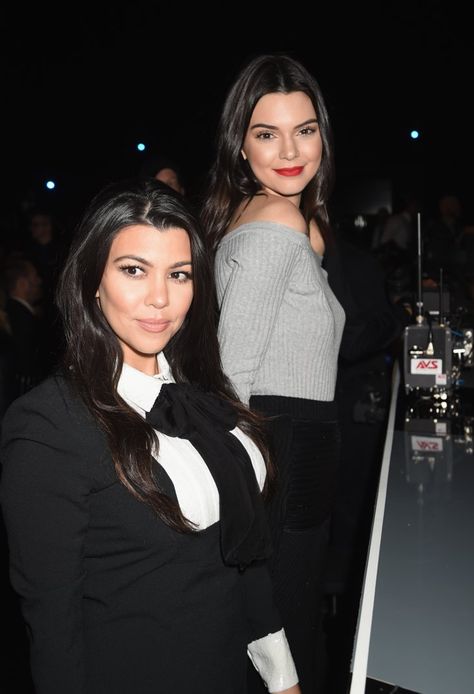 Pin for Later: The Best Pictures From Justin Bieber's Star-Studded Roast Kourtney Kardashian and Kendall Jenner Kendall And Kourtney, Kardashian Show, Kourtney Kardashian Style, Jenner Family, Jenner Sisters, Kardashian Family, Kardashian Style, Kendall And Kylie, Kardashian Jenner