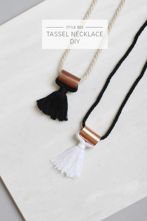 TASSEL NECKLACE DIY We make at least 1 trip to Home Depot every week and I’m always on the lookout for items I can use in unique ways for different projects. Lately, the plumbing section and all thing Diy Tassel Necklace, Macrame Colar, Diy Tumblr, Diy Collier, Diy Tassel, Necklace Tutorial, Tassel Jewelry, Necklace Diy, Necklace Craft