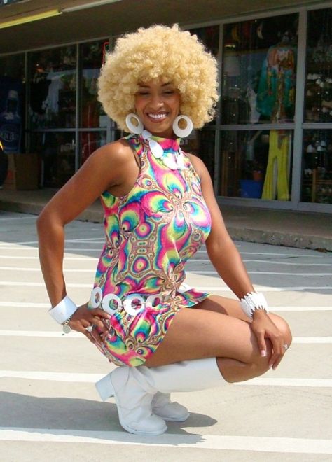 1970’s Mini Skirt Dress, 70s Disco Queen, 70s Ladies Attire, Disco Chick White Go Go Boots, Disco Chick Blond Afros, 70s Psychedelic Disco Mini Dress  Foxy Cleopatra. Yeah…  Baby!!! Disco Costume Diy, 60's Outfits, Moda 70s, Disco Party Outfit Ideas, 70s Disco Party Outfit, 70s Disco Costume, Go Go Dancer Costume, Disco Party Outfit, Drag Fashion