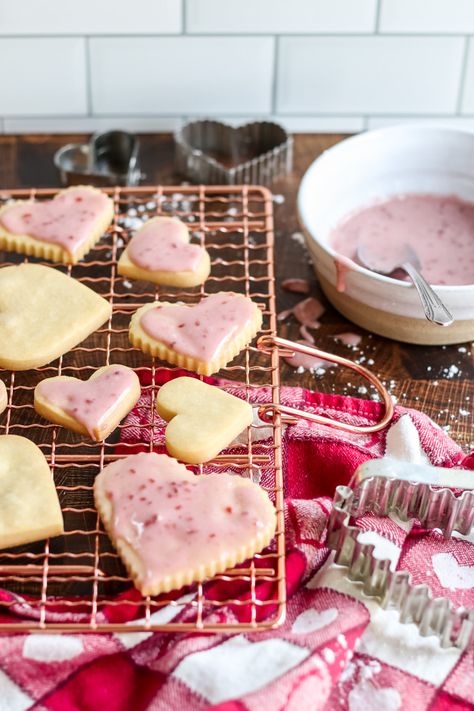 Shortbread Cutout Cookies with Raspberry Glaze via @modernglamhome Heart Shaped Shortbread Cookies, Valentine Shortbread Cookies, Cutout Shortbread Cookies, Shortbread Cutout Cookies, Iced Shortbread Cookies, Sweets Business, Raspberry Glaze, Raspberry Frosting, Cut Out Cookie Recipe