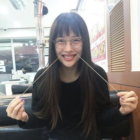 Sulli Choi, 17 Kpop, Pretty Angel, Dara Kpop, Foto Ideas Instagram, Peach Blossoms, Kpop Girls, Pretty People, Cool Girl