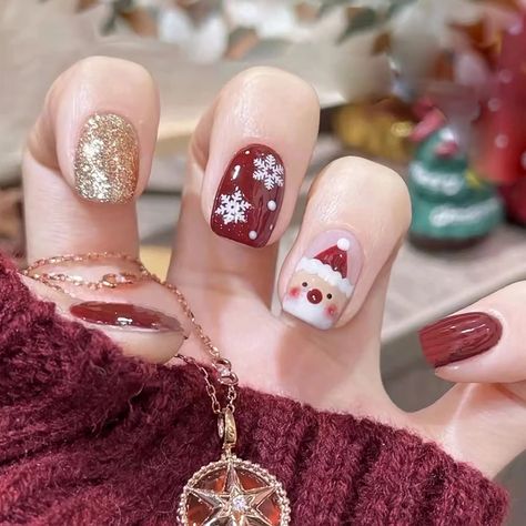 Christmas Snowflakes Nails, Christmas Nails Diy, Short Fake Nails, Cute Christmas Nails, Nagel Tips, Christmas Nails Acrylic, Nail Forms, Xmas Nails, Stick On Nails