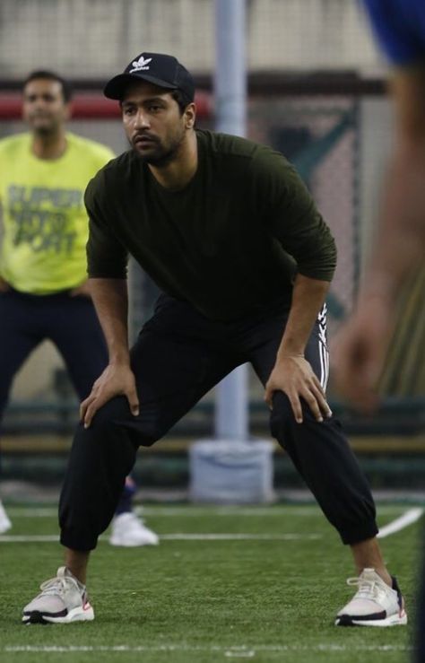 Vicky Kaushal Dance, Mine Forever, Vicky Kaushal, Heart Throb, You Are My Forever, National Film Awards, Shahid Kapoor, Awesome Beards, Man Crush Everyday