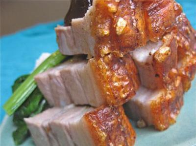 Chinese Crisp-Roasted Pork Roast Pork Crackling, Mapo Tofu, Pork Belly Recipes, Pork Roast Recipes, Crispy Pork Belly, Good Roasts, Pig Roast, Roast Pork, Crispy Pork