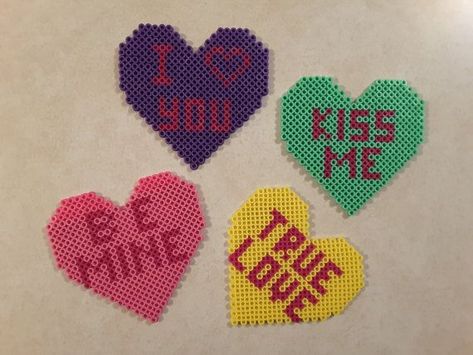 ​﻿​​perler lollipop lips - - Image Search Results Hamma Beads Ideas, Easy Perler Bead Patterns, Pearl Beads Pattern, Beads Candy, Hama Beads Design, Bead Sprite, Diy Perler Beads, Candy Hearts, Melting Beads