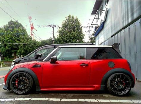 Mini Cooper R56 Jcw, Mini Cooper Tuning, R53 Mini Cooper S, Mini Cooper Wheels, Mini Cooper R53, Mini Chopper Motorcycle, Mini Cooper Interior, Mini Cooper Custom, Motorcycle Classic