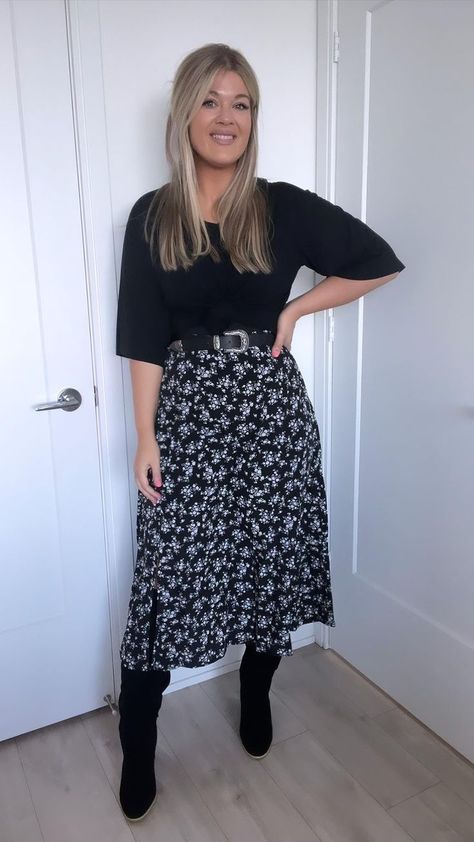 Country Concert Outfit Inspo! Country Concert Fashion, Outfit Ideas Country, Midi Floral Skirt, Day Out Outfit, Concert Outfit Inspo, Midsize Fashion, Concert Fashion, Country Concert Outfit, Country Concert