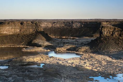 Dry Falls State park in Washington. Dry Falls state park near Coulee City, Washi #Sponsored , #paid, #Ad, #State, #Dry, #City, #park Petrified Forest, Mount Rainier National Park, Rainier National Park, City Park, Insurance Coverage, Washington State, Pacific Northwest, Natural Wonders, State Park