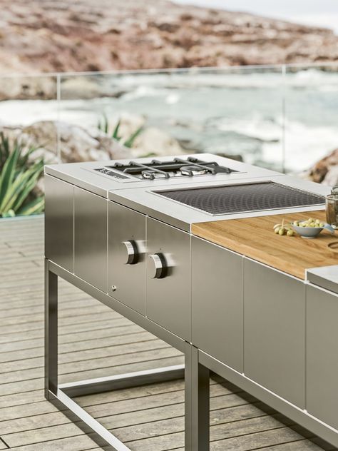 Easy Outdoor Kitchen, Outdoor Electric Grill, Outdoor Kitchen Cabinet, Stainless Steel Kitchen Cabinets, Cabinet Build, Open Plan Kitchen Dining Living, Stainless Steel Furniture, Outdoor Kitchen Cabinets, Stainless Kitchen