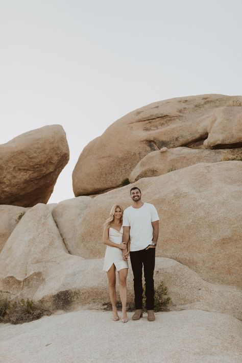 Joshua tree engagement photoshoot Path Photography, Joshua Tree Engagement Photos, National Park Engagement Photos, Styled Engagement Shoot, Joshua Tree Engagement, Park Engagement Photos, Joshua Tree California, Cute Engagement Photos, Joshua Tree National Park