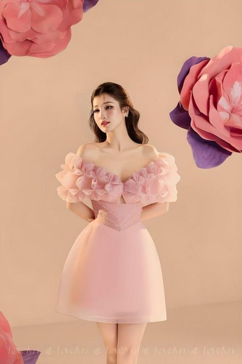 Organza Mini Dress, Beautiful Frocks, Mean Blvd, Gaun Fashion, Preformance Outfits, Fancy Dresses Long, Pink Cocktail Dress, Summer Nature, Korean Fashion Dress