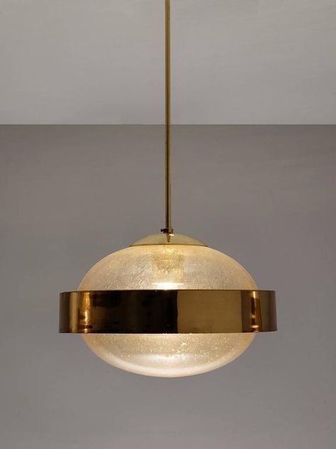 Architecture Restaurant, Chandelier Art, Kitchen Ceiling Lights, Brass Pendant Light, Brass And Glass, Luminaire Design, Beautiful Lighting, Luxury Lighting, Lighting Inspiration