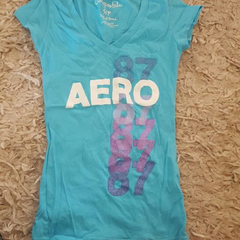 Size Small Aeropostale Tshirt, New Without Tags. No Stains Or Tears. Cute Y2k Shirts, Mcbling Clothes, Y2k Shirts, Extra Clothes, 2000s Tops, Fashion 2000s, School Wear, Older Sister, Top Clothing