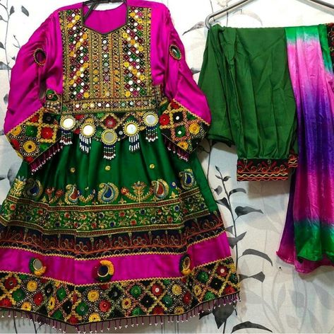 Hand made pathani frock #frock #handmade #dresses #design #designer Pathani Frock, Afghani Frock, Short Frock, Dresses Design, Handmade Dresses, Stylish Dresses, Hand Made, Dress Es, Women's Top