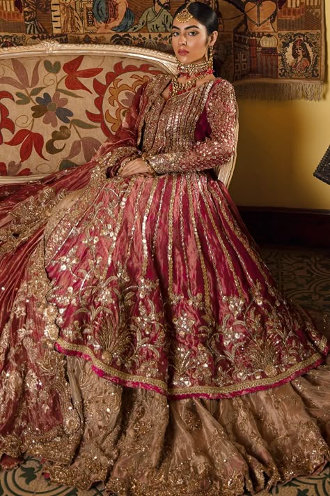 Pakistani Bridal Couture, Red Bridal Dress, Latest Bridal Lehenga, Desi Wedding Dresses, Asian Bridal Dresses, Perhiasan India, Bridal Lehenga Collection, Latest Bridal Dresses, Bridal Dresses Pakistan