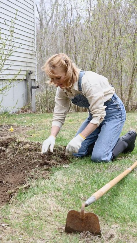 Planting Pose Reference, Gardening Poses Reference, Gardener Pose Reference, Gardening Drawing Reference, Farming Pose Reference, Farmer Pose Reference, Gardening Pose Reference, Gardening Pose, Stardew Art