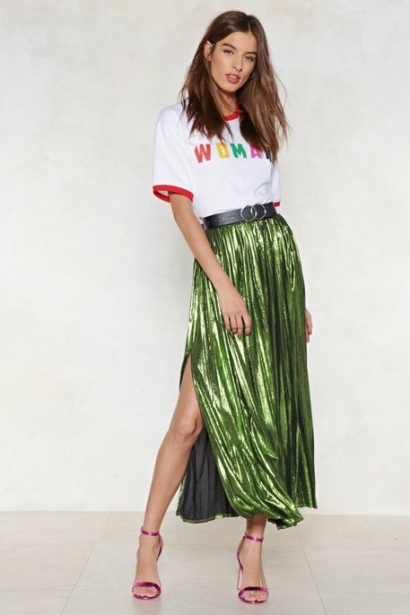 Nastygal US #fashion #trends #fashionweek #metallic Green Midi Skirt, Green Princess, Metallic Pleated Skirt, Leather Pleated Skirt, Metallic Skirt, Dressed To Kill, Pleated Midi Skirt, Tie Dye Skirt, Pleated Skirt