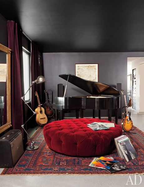 Look Inside Adam Levine's House in the Hollywood Hills | Architectural Digest Ruang Studio Musik, Music Themed Bedroom, Home Music Rooms, Hollywood Hills Homes, Guitar Room, Music Room Decor, Music Studio Room, Deco Studio, Piano Room