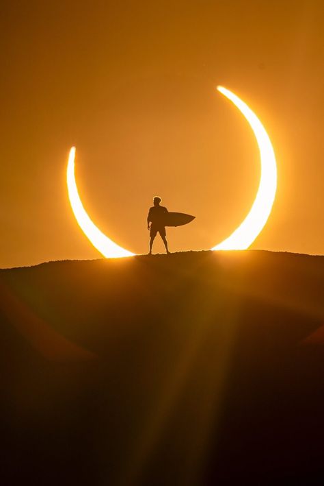 Solar Eclipse Photography, Solar Eclipse Photo, Eclipse Photography, Space Photography, The Eclipse, Visionary Art, Solar Eclipse, Nature Aesthetic, Red Bull