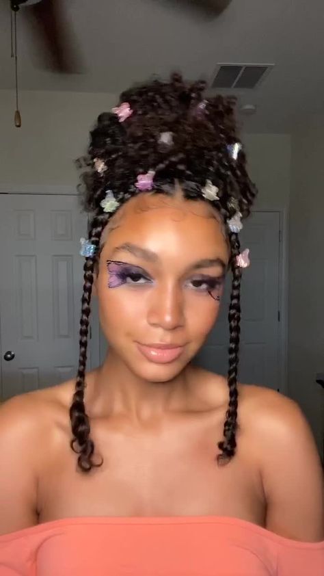 4b Natural Hairstyles, Medium Length Natural Hairstyles, Hair Clips Hairstyles, Hair Butterfly, Hairstyles Tiktok, Butterfly Hairstyle, 2000s Hairstyles, Shoulder Length Hairstyles, Clip Hairstyle