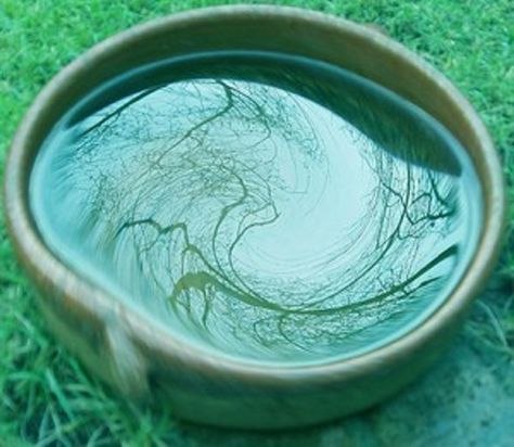 Water spells can involve the use of Scrying bowls. This is a bowl of clean or Colored water in which you are able to see the future or to receive messages from beyond the veil. Widely used in certain meditations and Visualizations. Often a drop of oil (dark colored oil) is added to the water and swirled... Water Scrying, Water Ritual, Scrying Bowl, Water Spells, Souls Trilogy, Water Witch, Colored Water, Pagan Crafts, Traditional Witchcraft