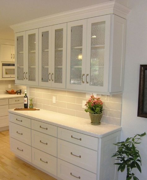 Kitchen Decor Ikea, Shaker Style Kitchen Cabinets, Kitchen Buffet Cabinet, Cost Of Kitchen Cabinets, White Shaker Kitchen Cabinets, Crockery Unit Design, White Shaker Kitchen, Buffet Hutch, White Shaker Cabinets